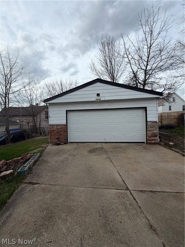 3622 Cecilia Avenue, Cleveland, OH 44109