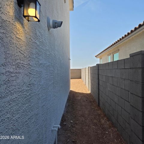 3051 E Villa Avenue, San Tan Valley, AZ 85143
