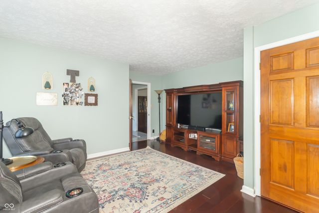 12253 Sunrise Drive, Indianapolis, IN 46229