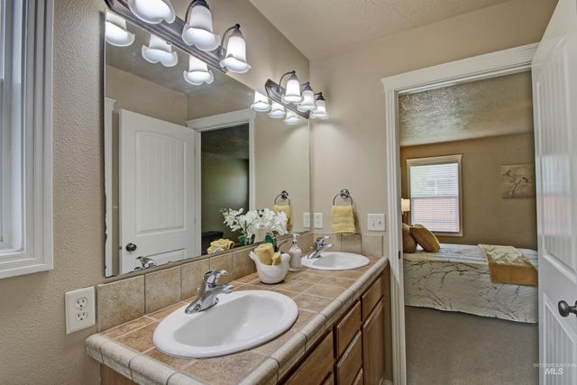 2276 E Summer Dawn Dr., Meridian, ID 83646