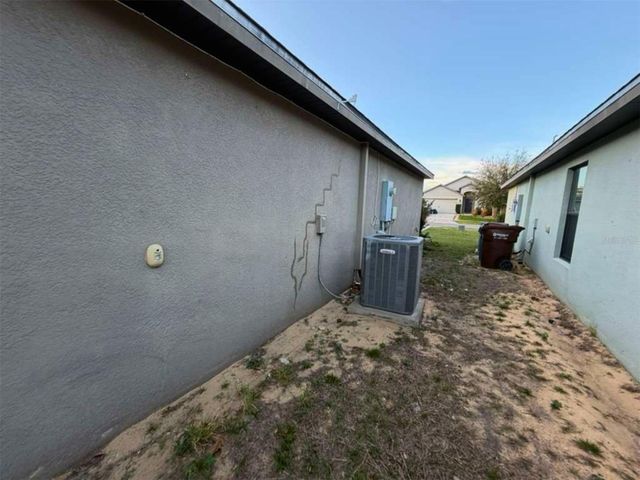 1090 WOODLARK DRIVE, Haines City, FL 33844