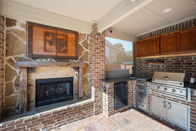 14318 Red Creek Cove Lane, Humble, TX 77396