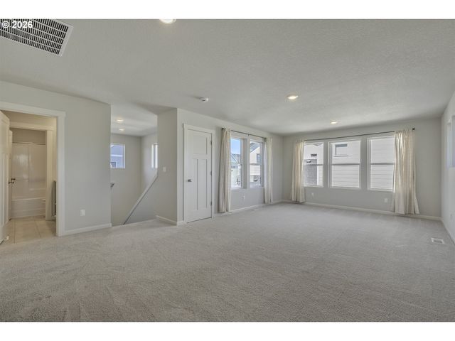 31530 Nw YORKSHIRE St, North Plains, OR 97133