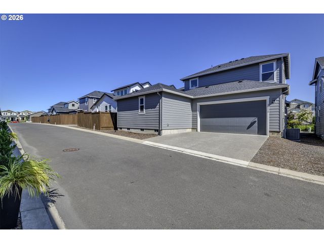 31530 Nw YORKSHIRE St, North Plains, OR 97133