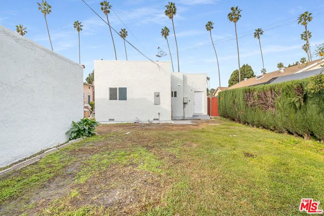 4324 2nd Avenue, Los Angeles, CA 90008