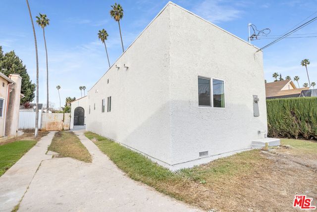 4324 2nd Avenue, Los Angeles, CA 90008