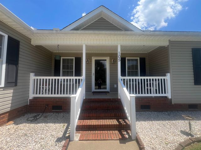 105 Falcon Lane, Chesnee, SC 29323