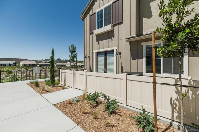 32395 Tannat Dr, Temecula, CA 92591