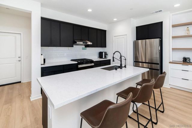 32395 Tannat Dr, Temecula, CA 92591