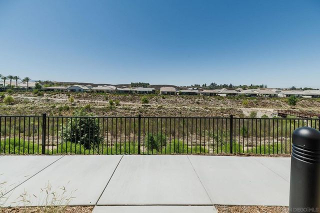 32395 Tannat Dr, Temecula, CA 92591