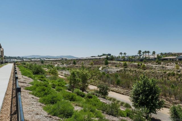 32395 Tannat Dr, Temecula, CA 92591