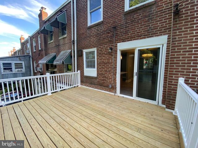 1213 CRESTVIEW RD, Darby, PA 19023