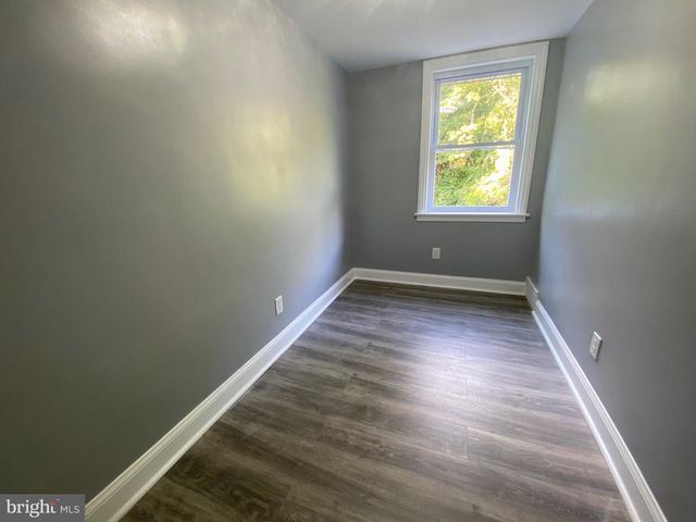 1213 CRESTVIEW RD, Darby, PA 19023