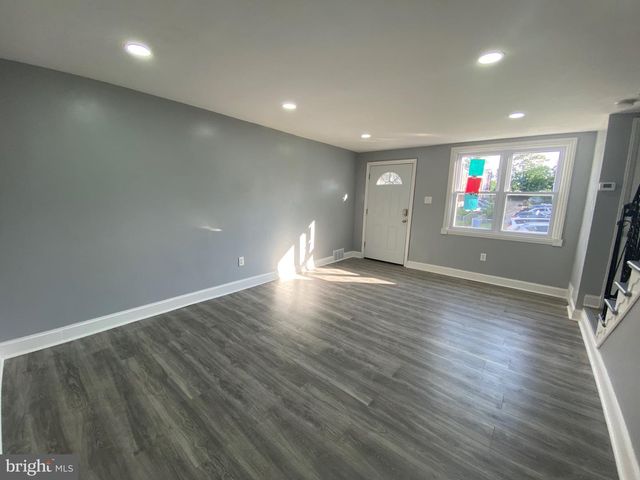 1213 CRESTVIEW RD, Darby, PA 19023