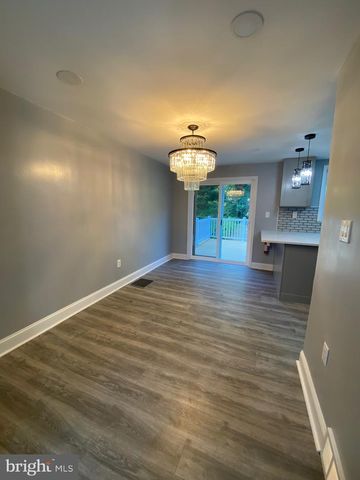 1213 CRESTVIEW RD, Darby, PA 19023