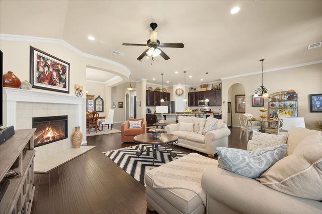 6413 Tuckers Place, Rowlett, TX 75089