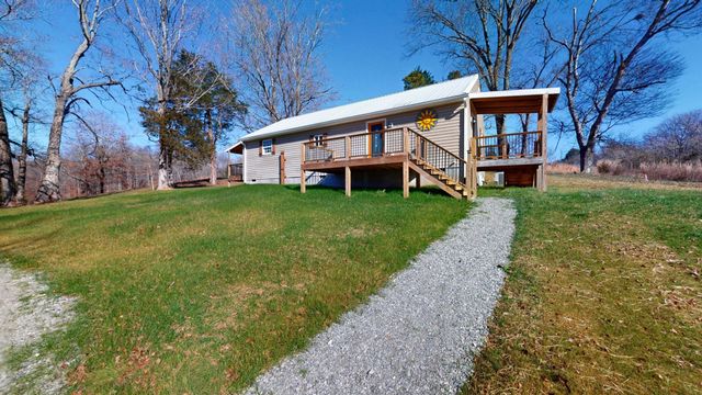 3796 Highway 49, W, Charlotte, TN 37036