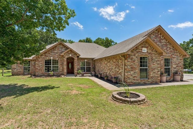 5050 Pond Drive, Harrah, OK 73045