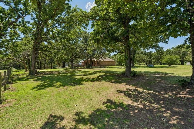 5050 Pond Drive, Harrah, OK 73045