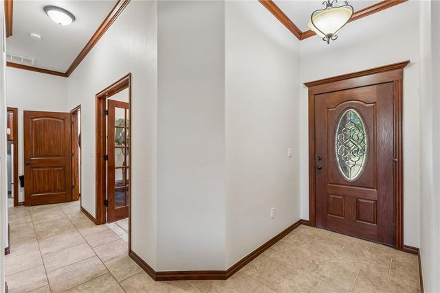 5050 Pond Drive, Harrah, OK 73045