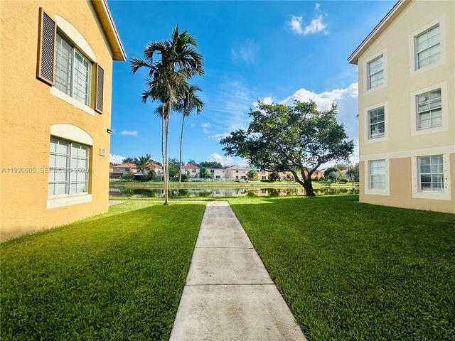 4190 San Marino Blvd 303, West Palm Beach, FL 33409