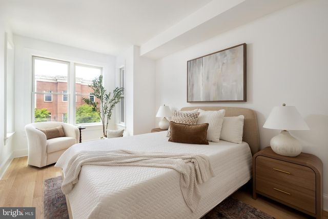 1241 4TH ST NW, Washington, DC 20001