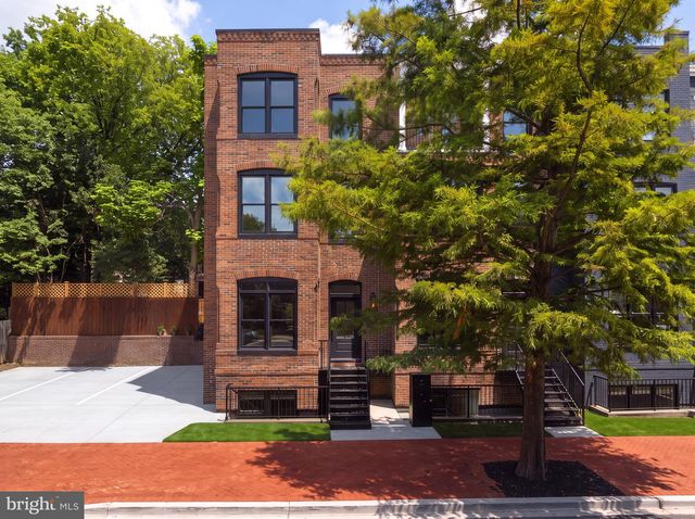 1241 4TH ST NW, Washington, DC 20001
