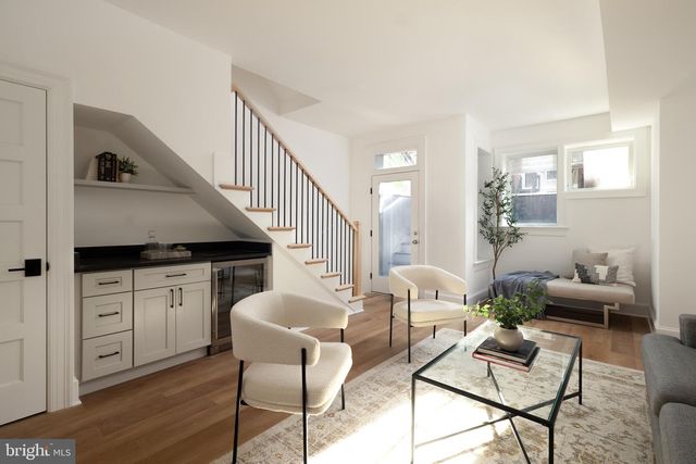 1241 4TH ST NW, Washington, DC 20001