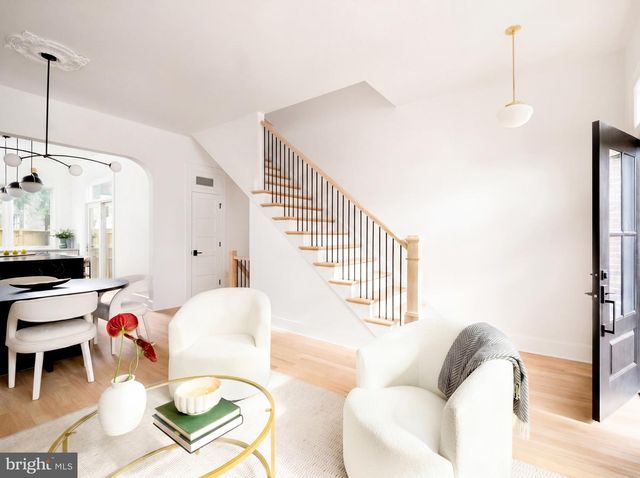 1241 4TH ST NW, Washington, DC 20001