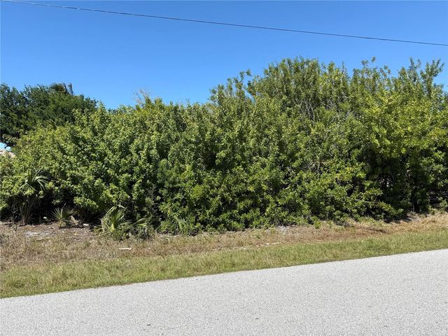 9180 SPRING CIRCLE, Port Charlotte, FL 33981