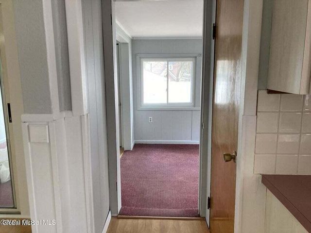 22 Lexington Avenue, Gloversville, NY 12078