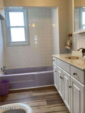 22 Lexington Avenue, Gloversville, NY 12078