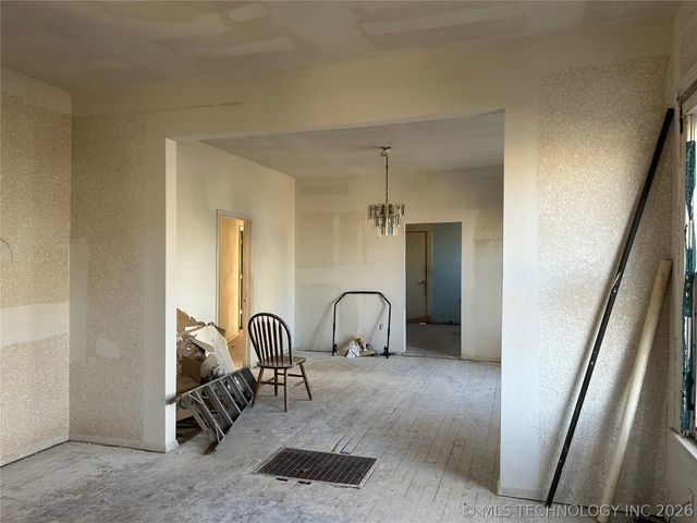 121 N P. Street, Muskogee, OK 74403