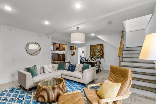 1602 7TH Street N, Jacksonville Beach, FL 32250