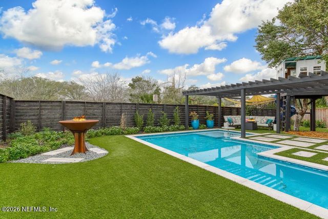 1602 7TH Street N, Jacksonville Beach, FL 32250