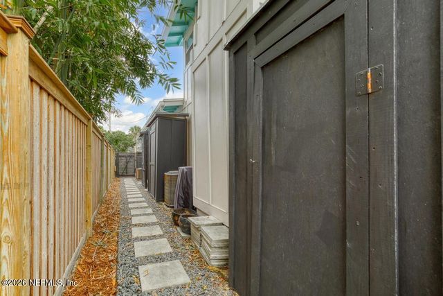 1602 7TH Street N, Jacksonville Beach, FL 32250