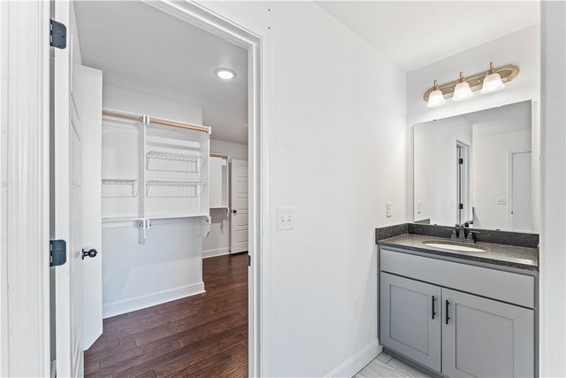 2401 Lock Lane, Pea Ridge, AR 72751