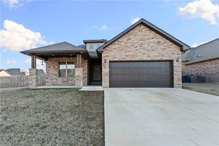 2401 Lock Lane, Pea Ridge, AR 72751