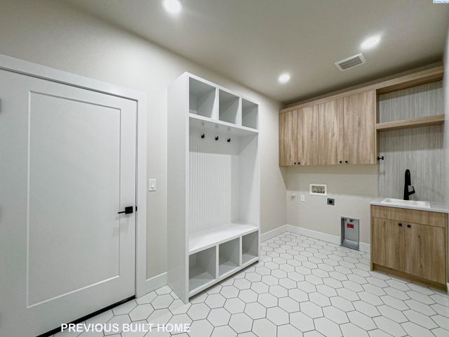 2919 Meadowlark Ave, Richland, WA 99352