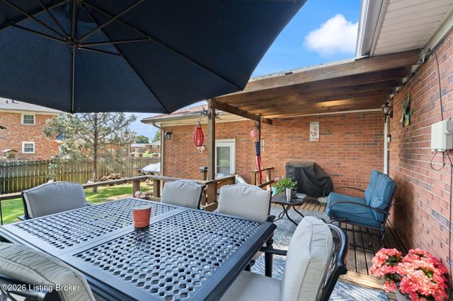 6212 Scottwood Dr, Louisville, KY 40258