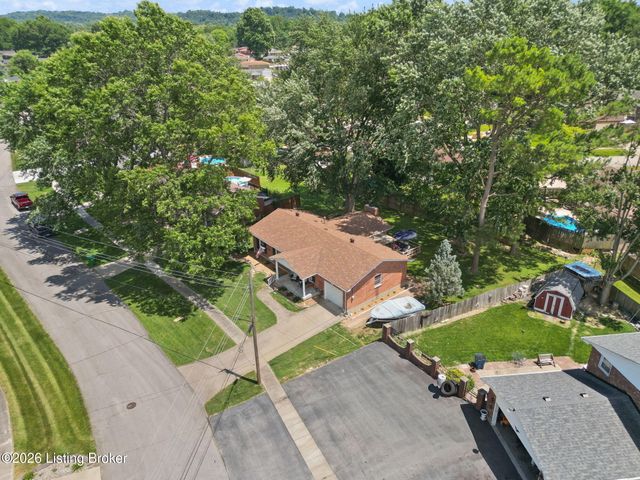 6212 Scottwood Dr, Louisville, KY 40258
