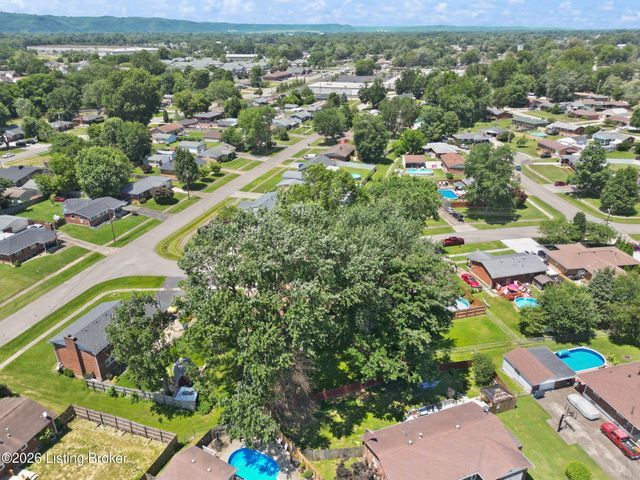 6212 Scottwood Dr, Louisville, KY 40258