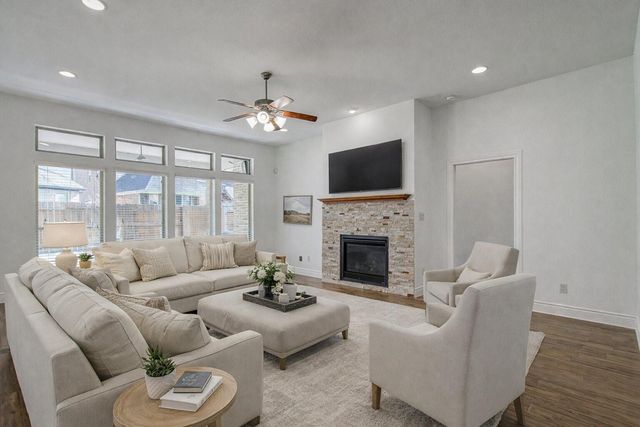 6614 Rising Hills Lane, Sugar Land, TX 77479