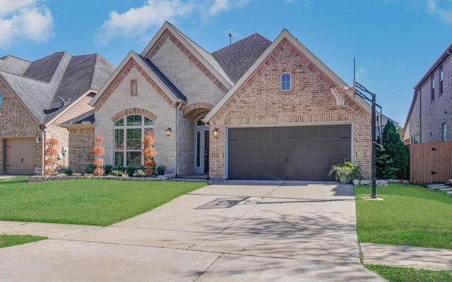 6614 Rising Hills Lane, Sugar Land, TX 77479