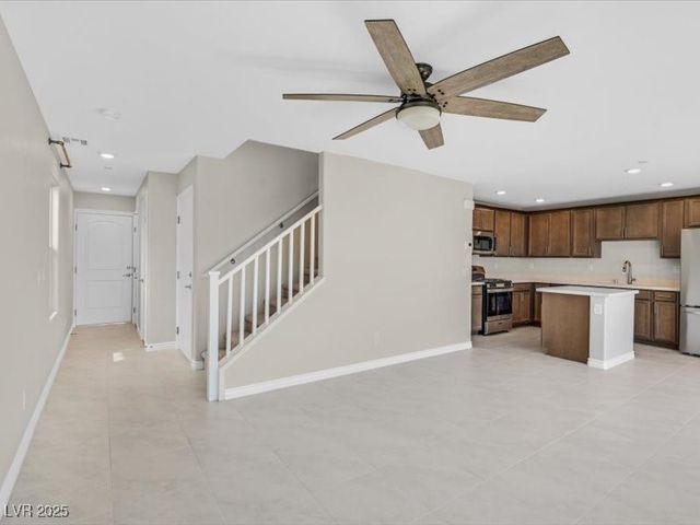 370 Rosefinch Street, Henderson, NV 89012