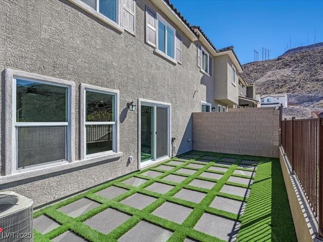 370 Rosefinch Street, Henderson, NV 89012