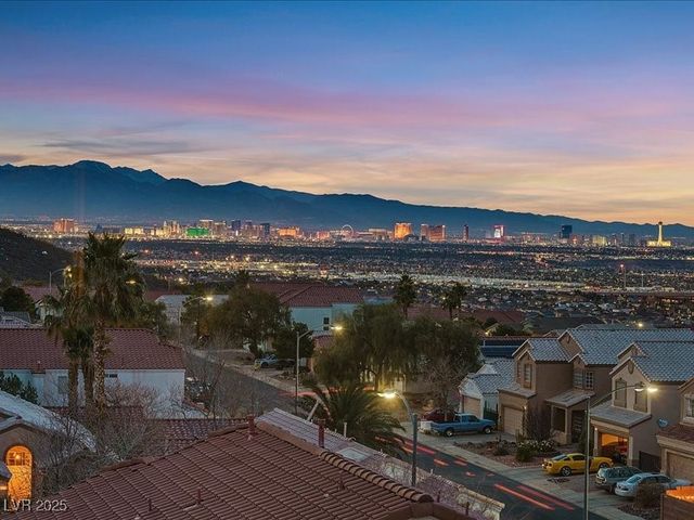 370 Rosefinch Street, Henderson, NV 89012