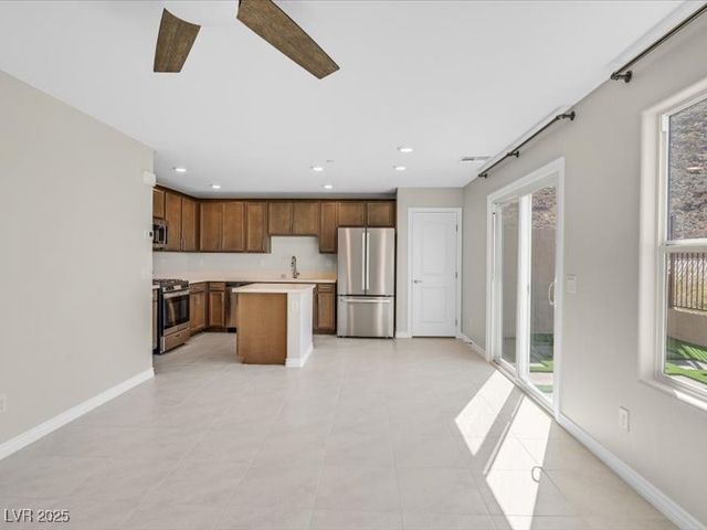 370 Rosefinch Street, Henderson, NV 89012