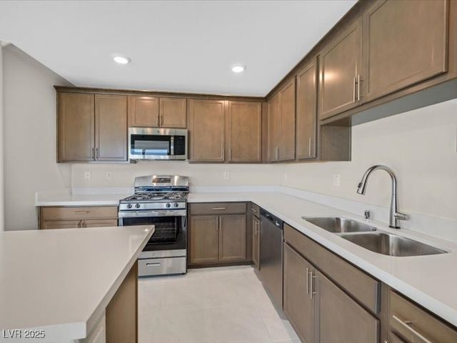 370 Rosefinch Street, Henderson, NV 89012