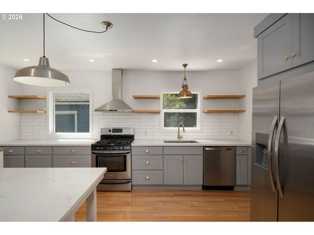 5235 Ne 16TH Ave, Portland, OR 97211